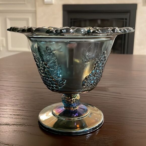 Indiana Blue Glass Iridescent Carnival Glass Dish Grape Vine W Scalloped Edges - Picture 3 of 6